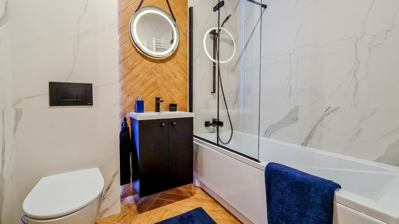 Apartment Przyfabryczny Ksiezy Mlyn - Bezplatny Garaz - Klimatyzacja - Fv *
